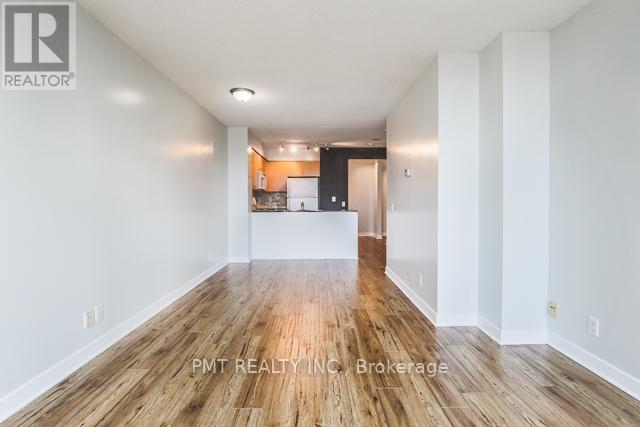 2512 - 373 Front Street, Toronto, Ontario  M5V 3R7 - Photo 3 - C12452416