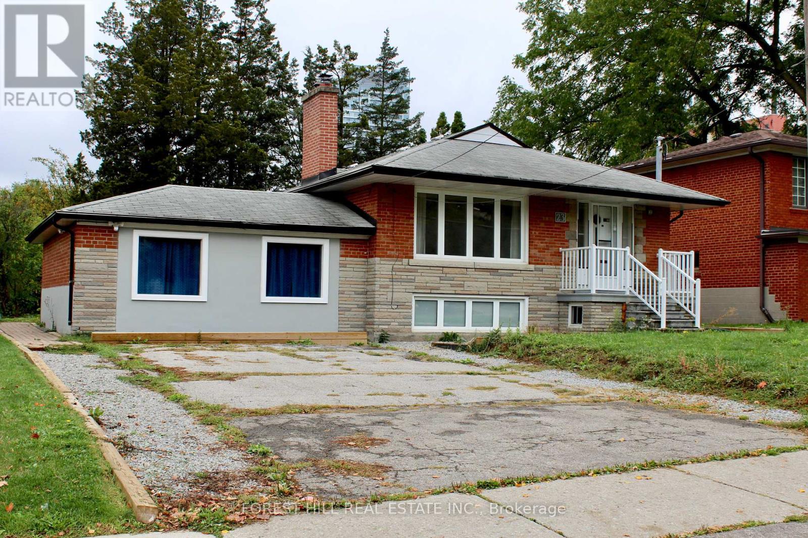 23 WEDGEWOOD DRIVE, Toronto, Ontario