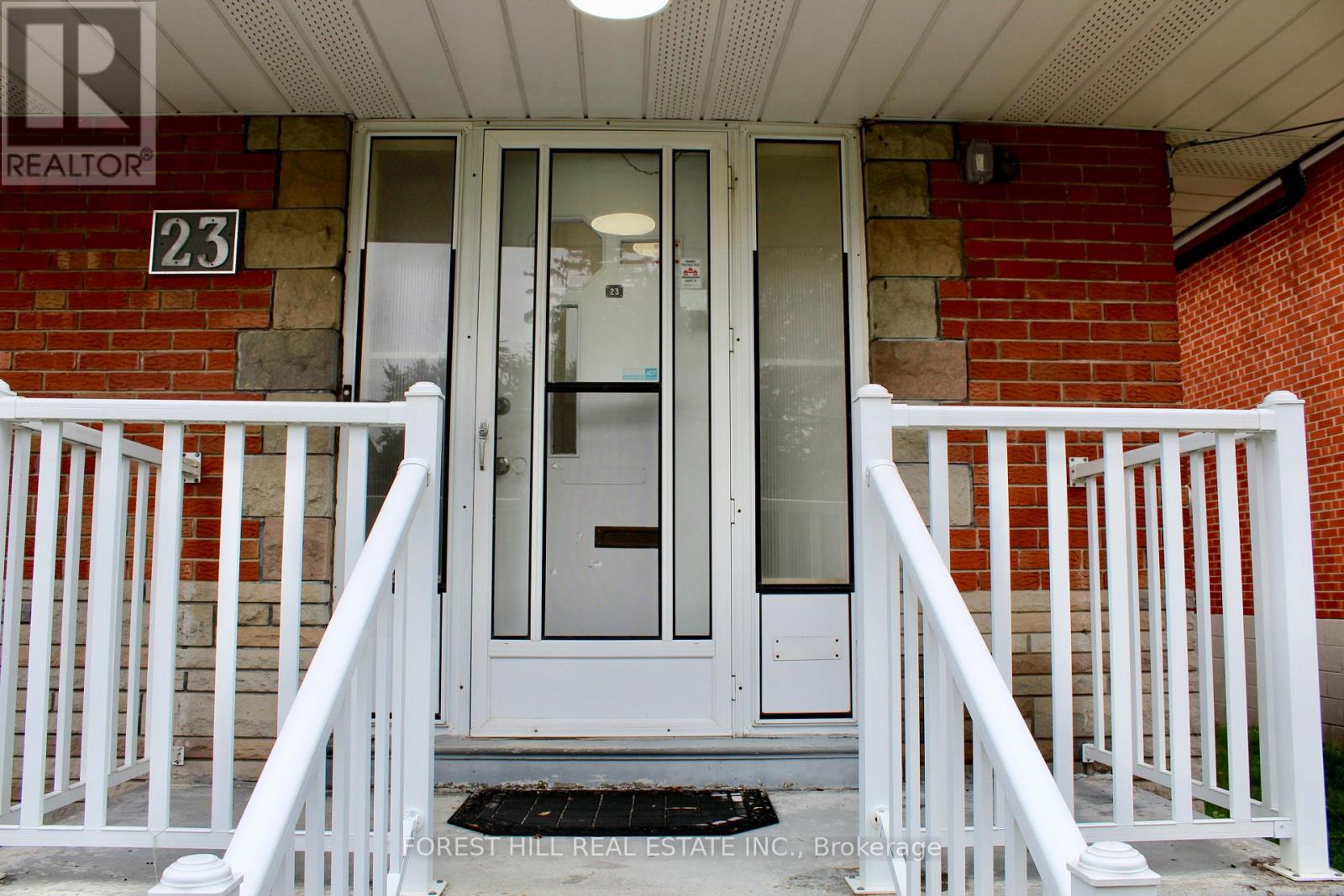 23 Wedgewood Drive, Toronto, Ontario  M2N 4B4 - Photo 3 - C12452430