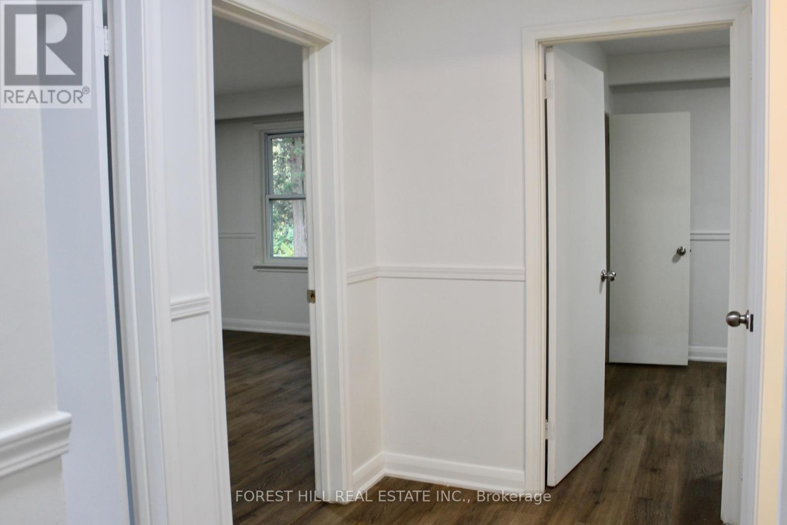 23 Wedgewood Drive, Toronto, Ontario  M2N 4B4 - Photo 8 - C12452430