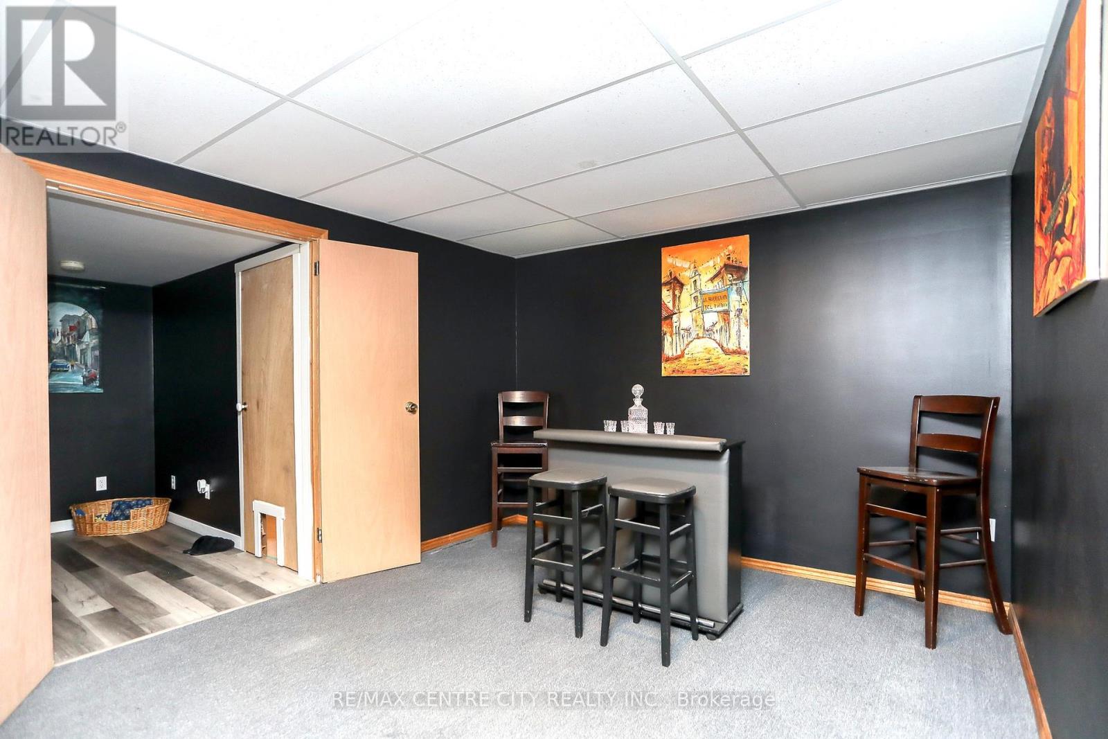 212 Queen Street, West Elgin, Ontario  N0L 2C0 - Photo 42 - X12449738