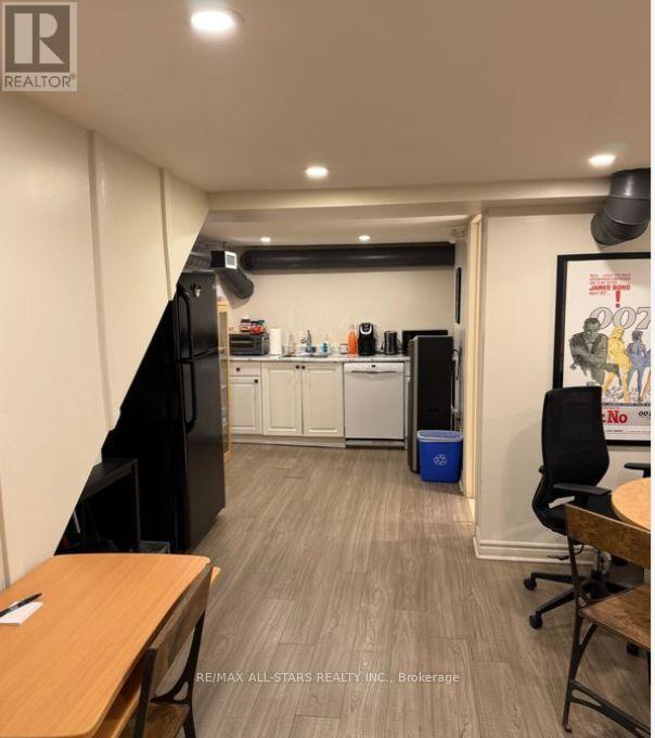 Unit B - 711 Queen Street E, Toronto, Ontario  M4M 1H1 - Photo 7 - E12452370