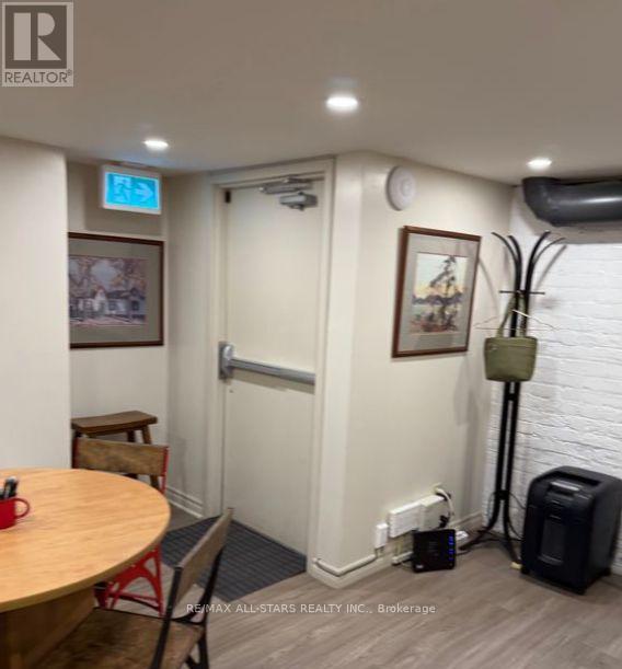 Unit B - 711 Queen Street E, Toronto, Ontario  M4M 1H1 - Photo 9 - E12452370