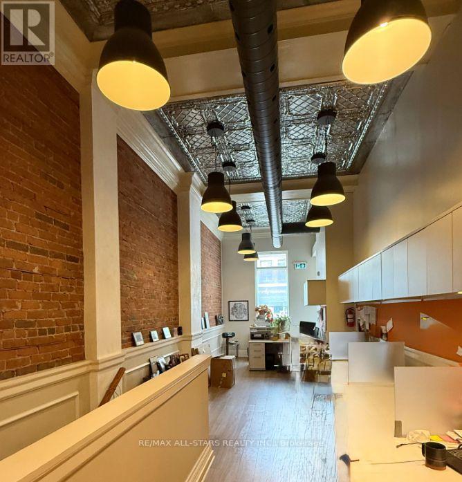 Unit B - 711 Queen Street E, Toronto, Ontario  M4M 1H1 - Photo 2 - E12452373