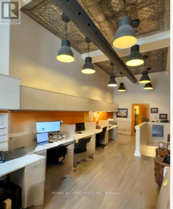 Unit B - 711 Queen Street E, Toronto, Ontario  M4M 1H1 - Photo 3 - E12452373