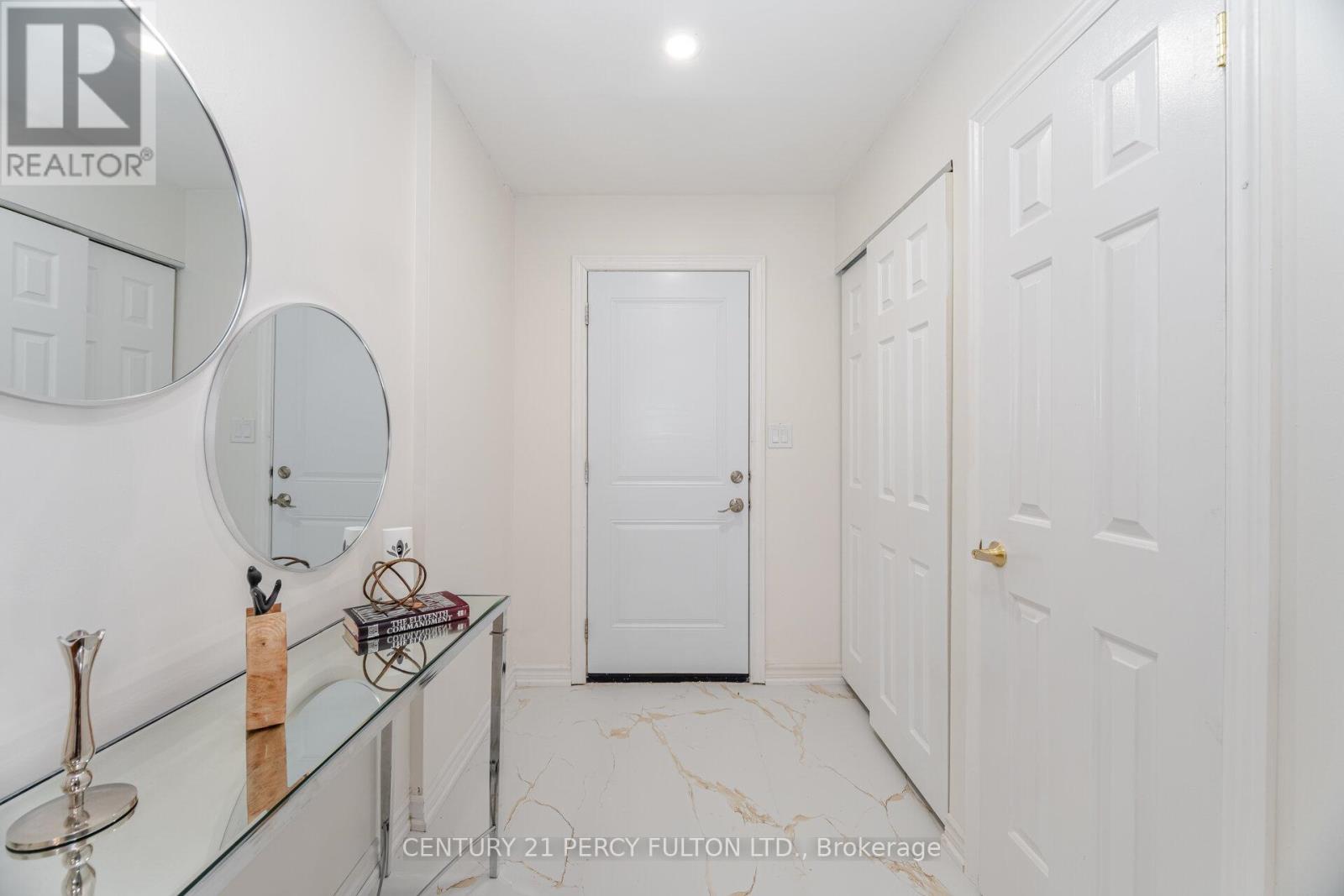 22 Lowder Place, Whitby, Ontario  L1N 8B9 - Photo 3 - E12452406