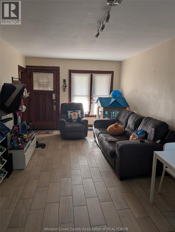 518 Josephine Avenue, Windsor, Ontario  N9A 4Y3 - Photo 7 - 25025473