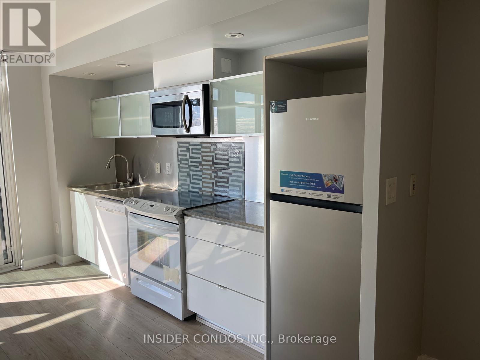 Ph 1901 - 4k Spadina Avenue, Toronto, Ontario  M5V 3Y9 - Photo 5 - C12449178