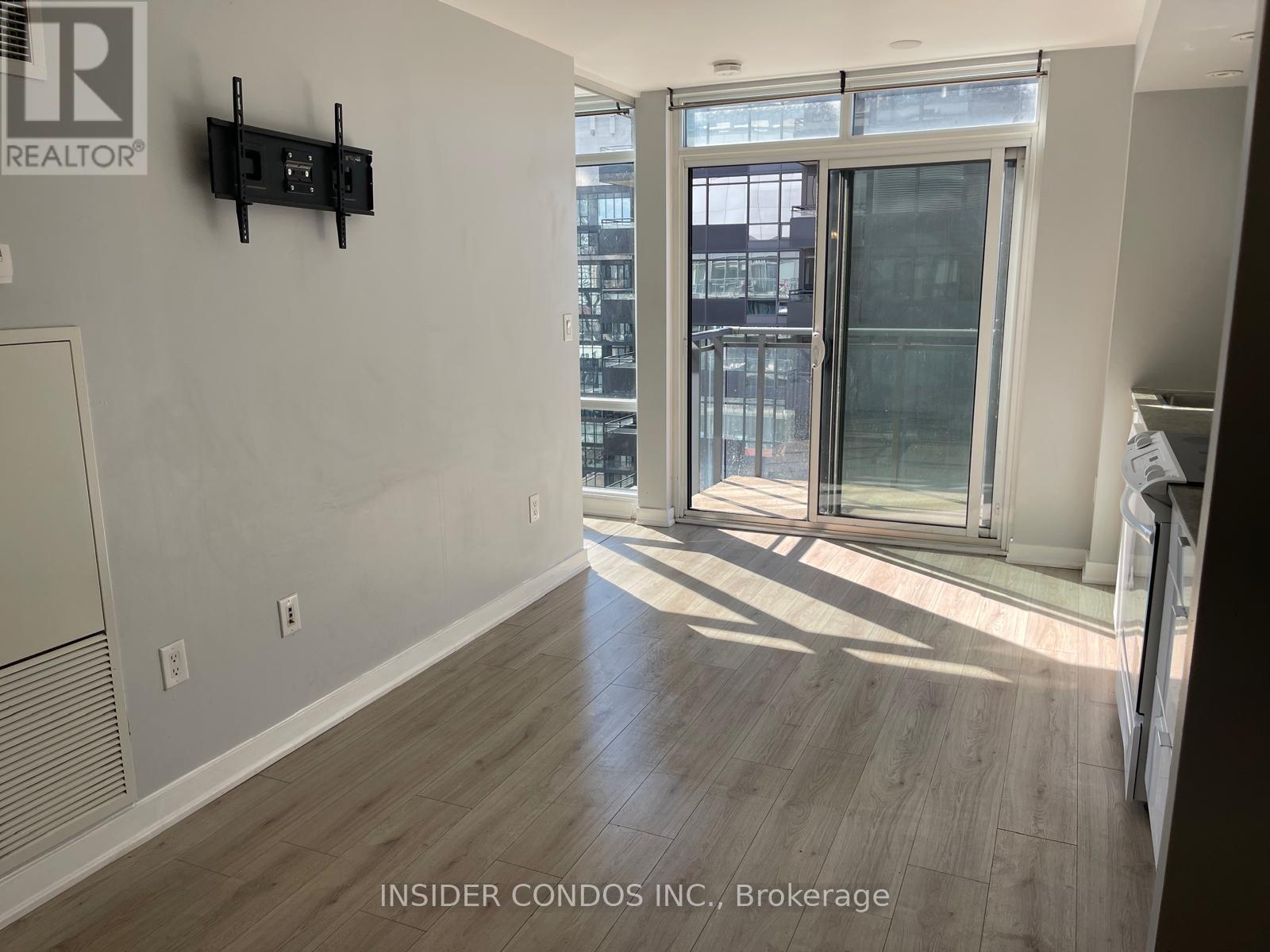 Ph 1901 - 4k Spadina Avenue, Toronto, Ontario  M5V 3Y9 - Photo 4 - C12449178