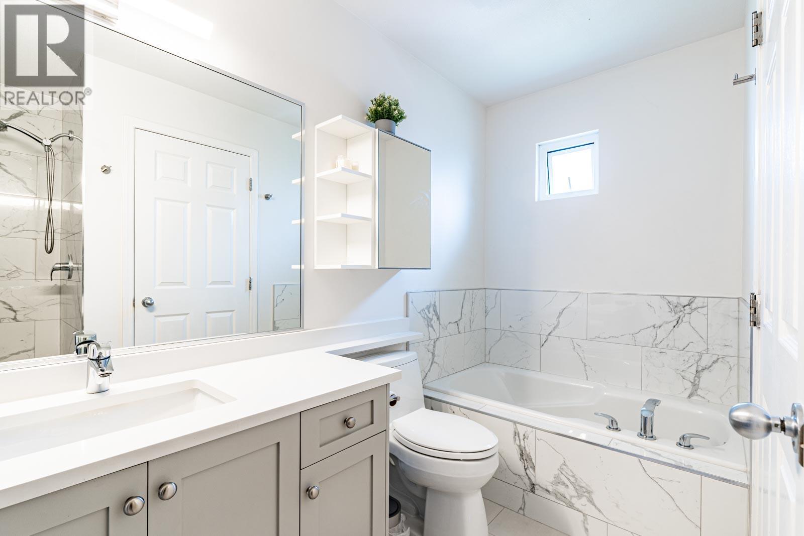1 252 W 13th Street, North Vancouver, British Columbia  V7M 1N7 - Photo 16 - R3051912