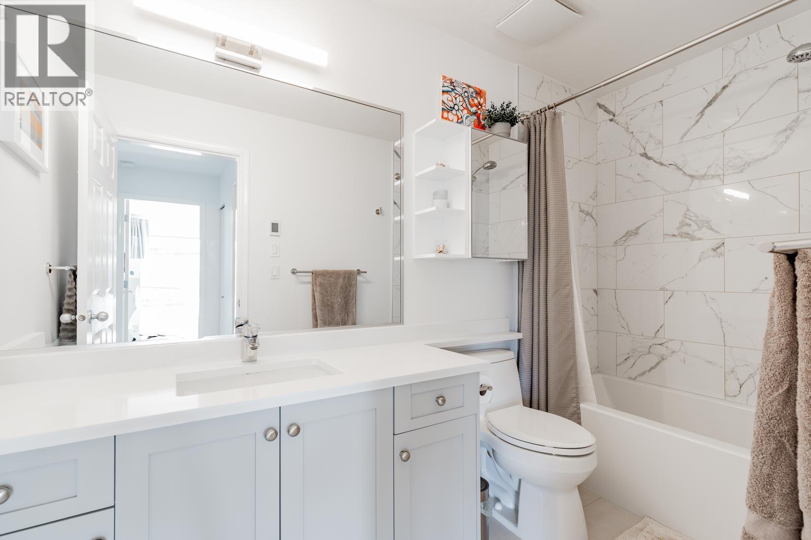 1 252 W 13th Street, North Vancouver, British Columbia  V7M 1N7 - Photo 22 - R3051912