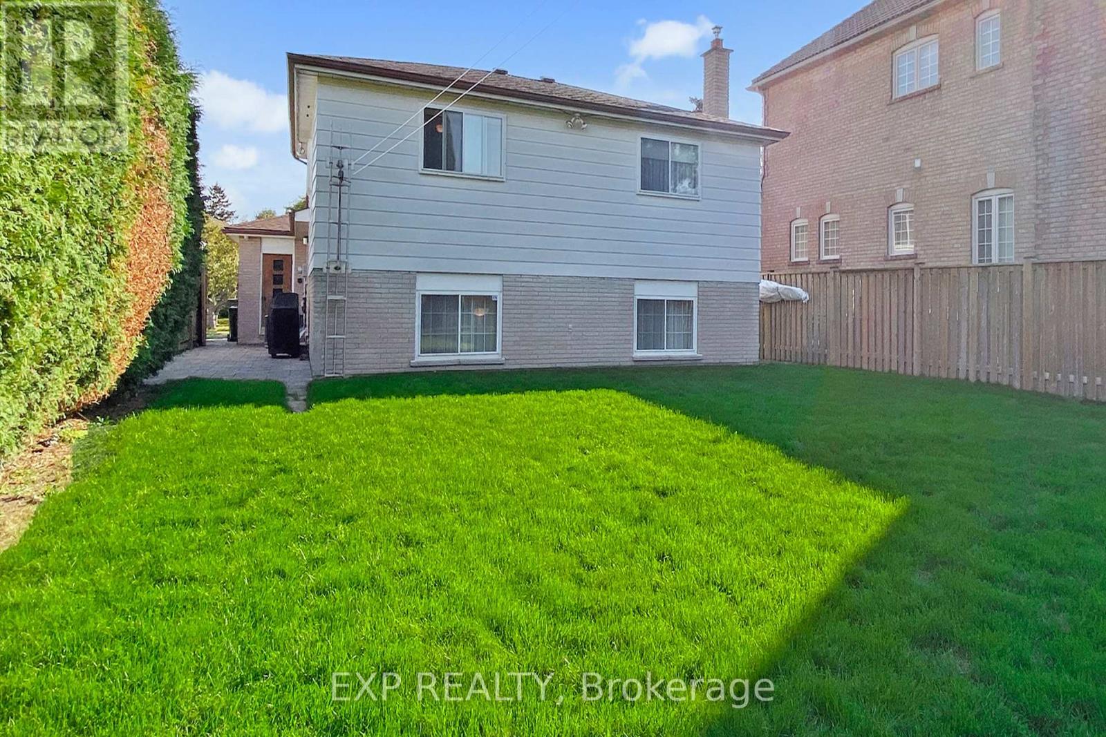 42 Linwood Avenue, Toronto, Ontario  M1S 1H4 - Photo 4 - E12452101