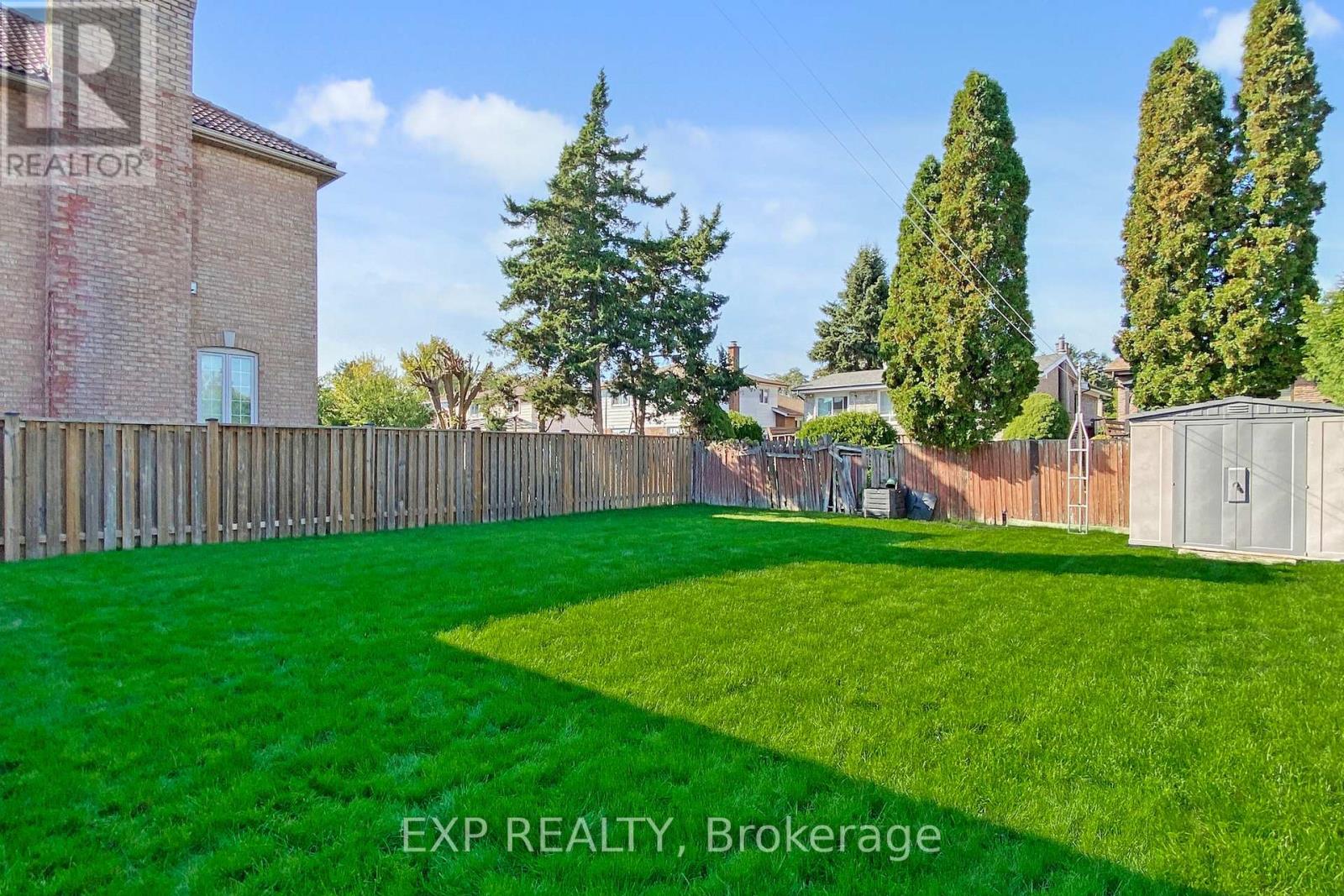 42 Linwood Avenue, Toronto, Ontario  M1S 1H4 - Photo 5 - E12452101