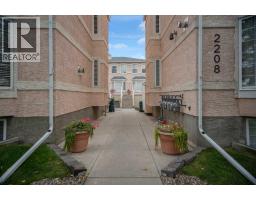 2, 2208 29 Street SW Killarney/Glengarry