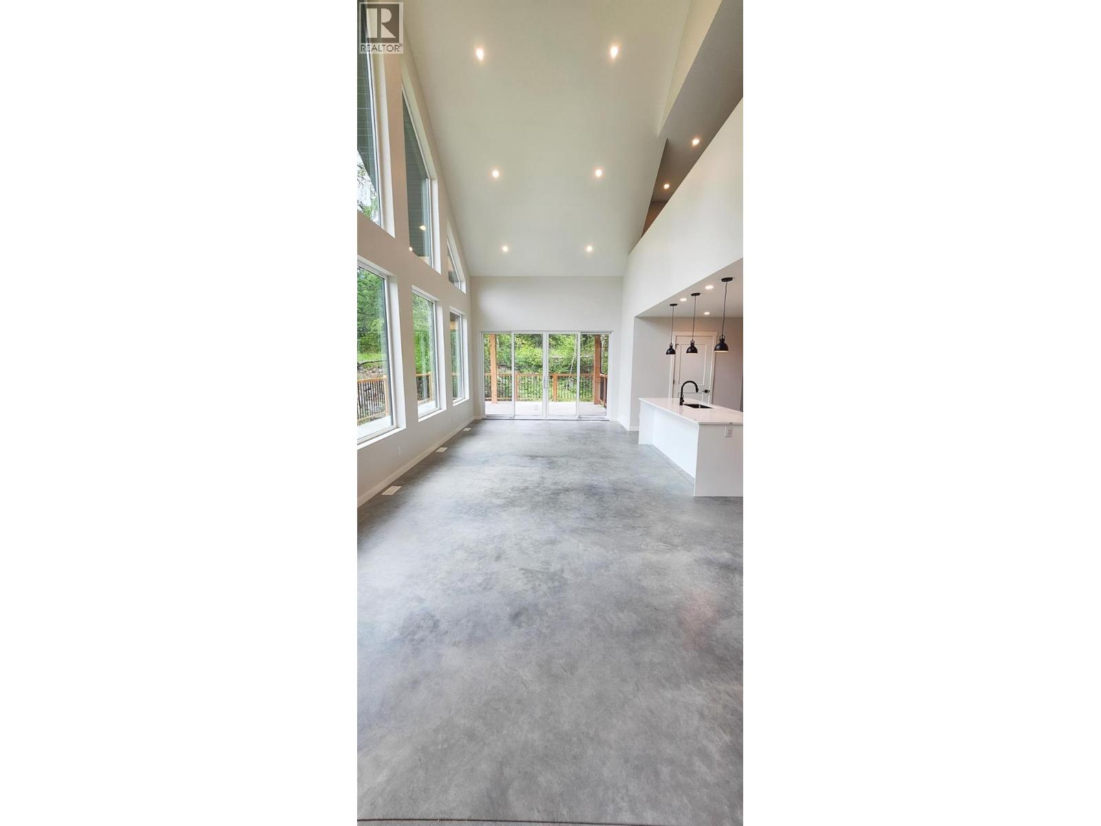 2801 Harlow Road, Nelson, British Columbia  V1L 6L3 - Photo 15 - 10350734