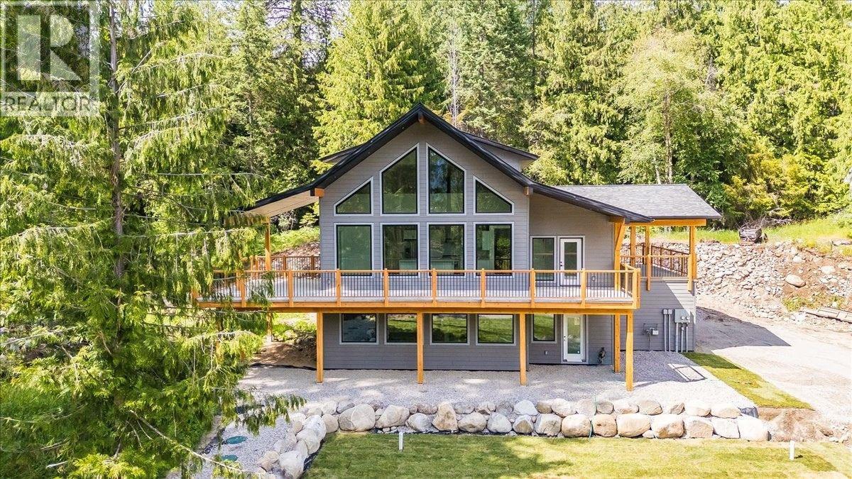 2801 Harlow Road, Nelson, British Columbia  V1L 6L3 - Photo 2 - 10350734