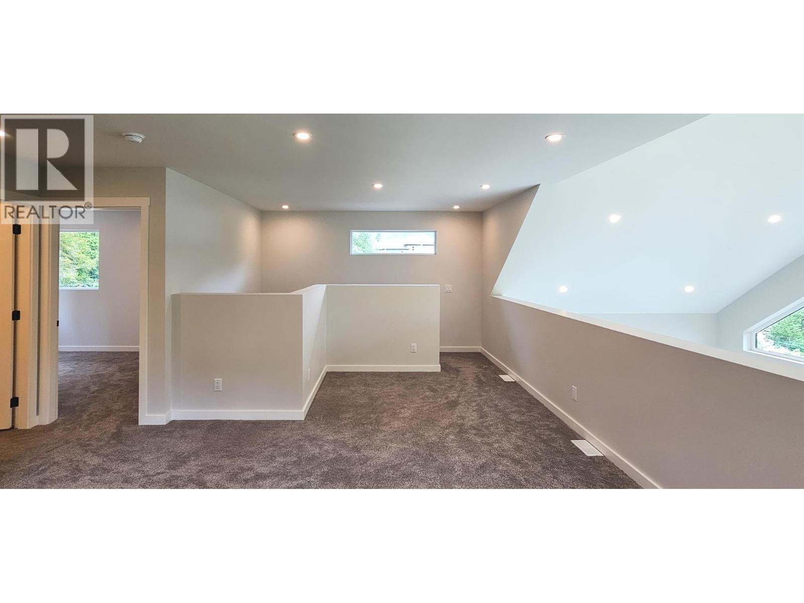 2801 Harlow Road, Nelson, British Columbia  V1L 6L3 - Photo 45 - 10350734