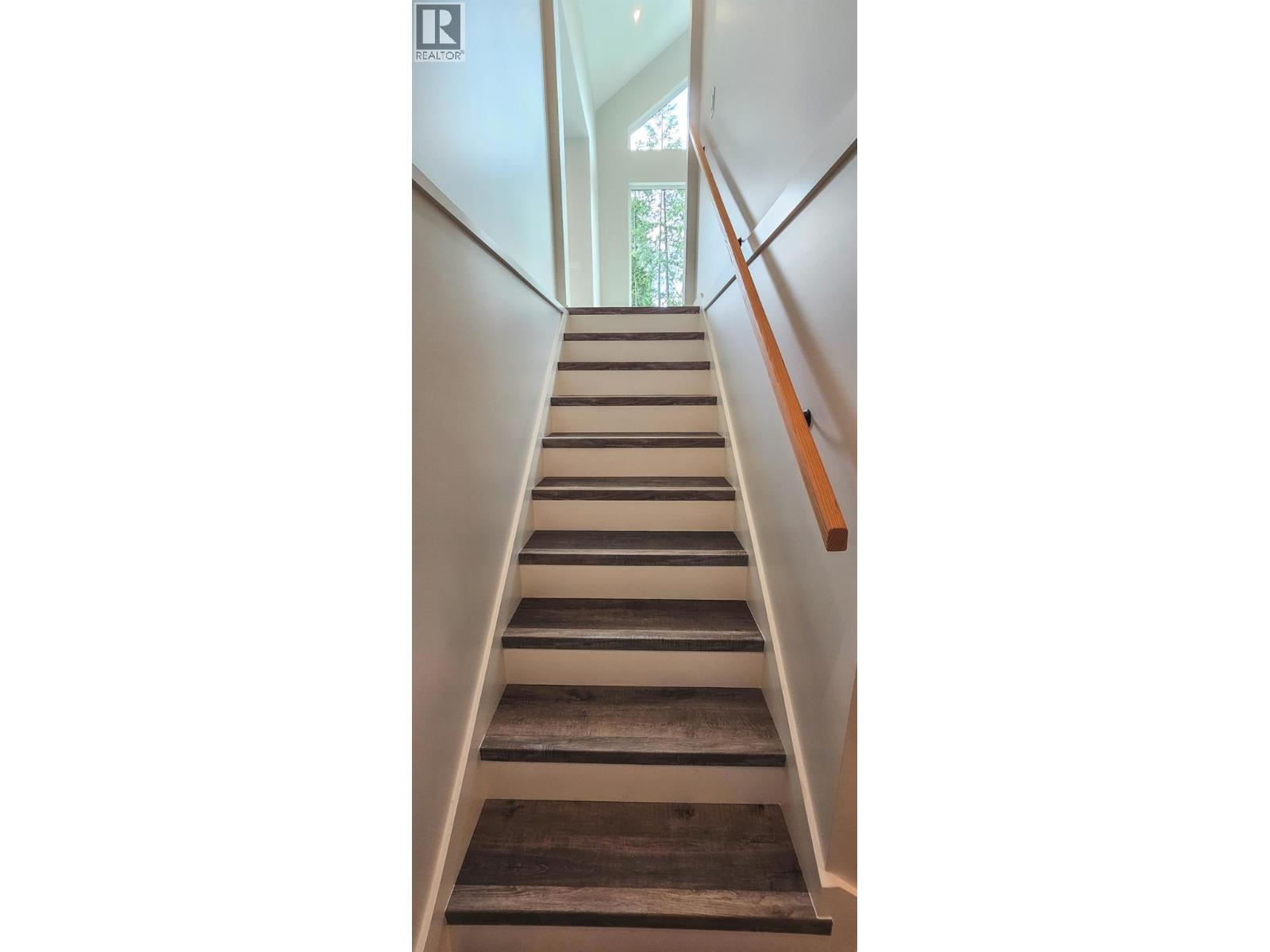 2801 Harlow Road, Nelson, British Columbia  V1L 6L3 - Photo 54 - 10350734