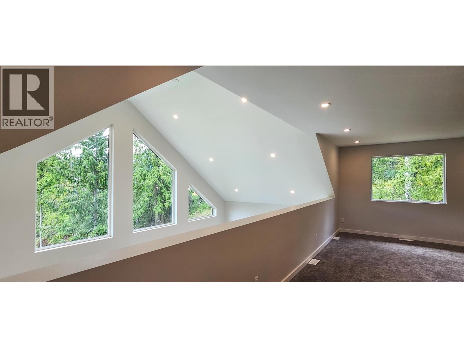 2801 Harlow Road, Nelson, British Columbia  V1L 6L3 - Photo 39 - 10350734