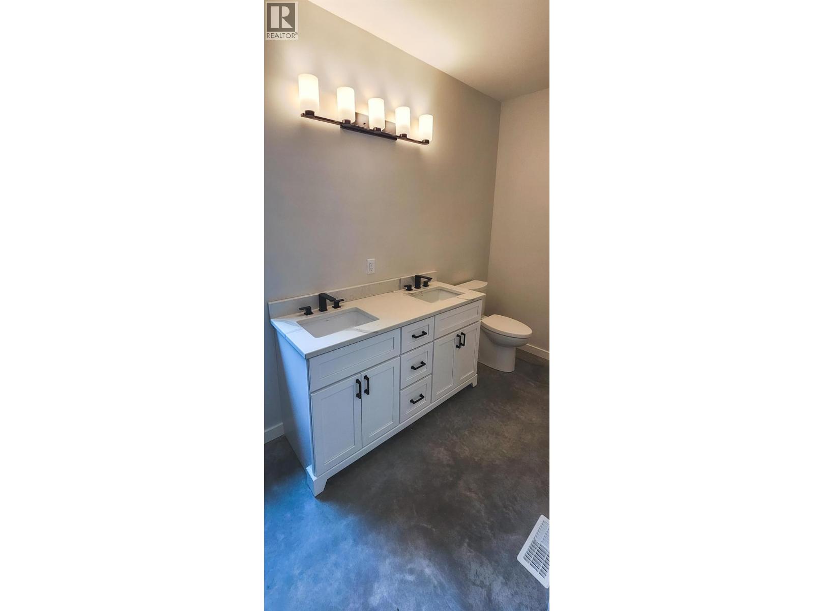 2801 Harlow Road, Nelson, British Columbia  V1L 6L3 - Photo 29 - 10350734