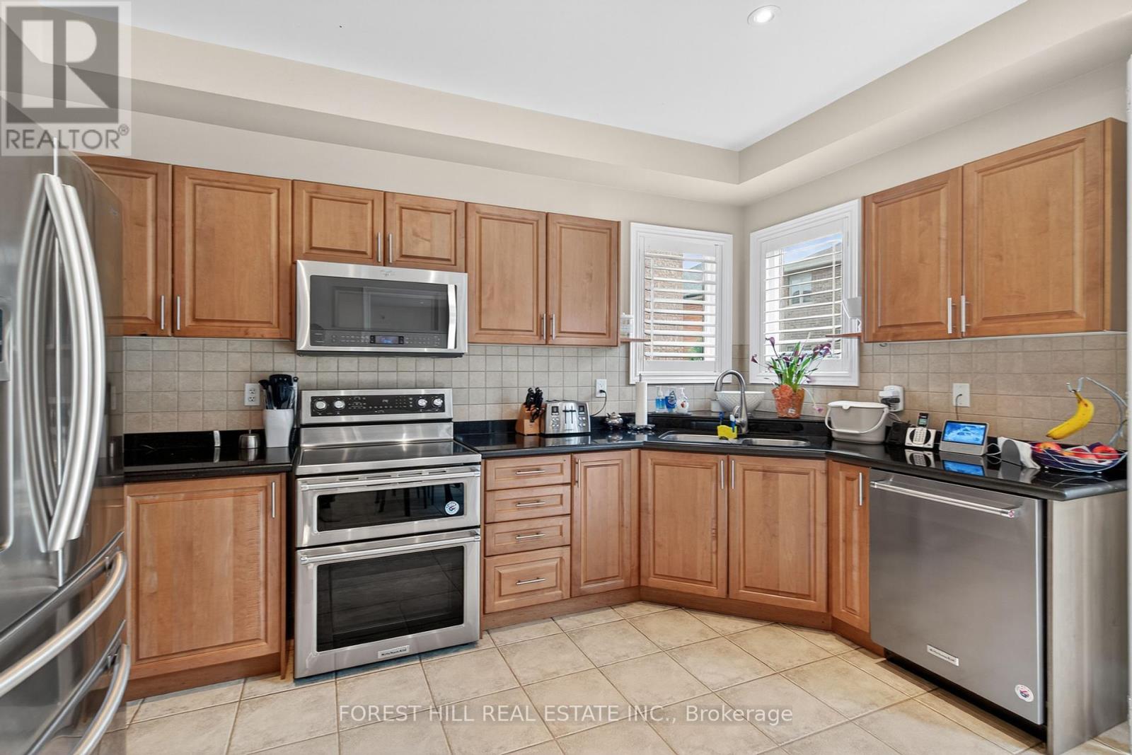 10 Mendel Crescent, Vaughan, Ontario  L4J 9B6 - Photo 11 - N12452364