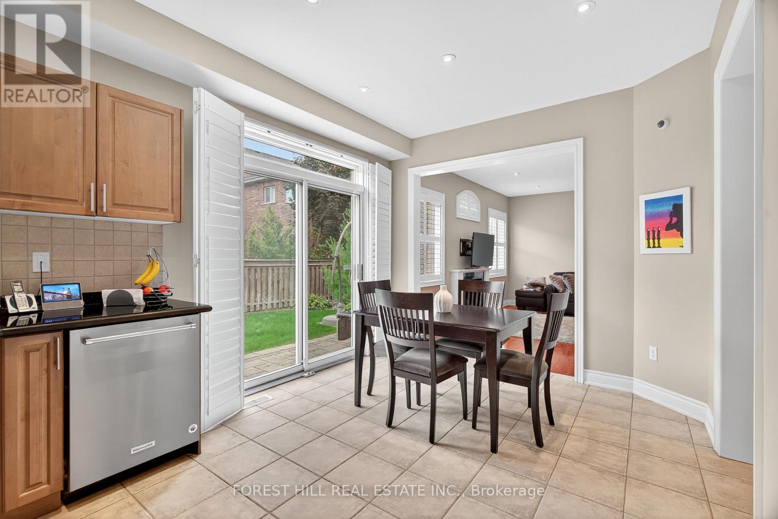 10 Mendel Crescent, Vaughan, Ontario  L4J 9B6 - Photo 13 - N12452364