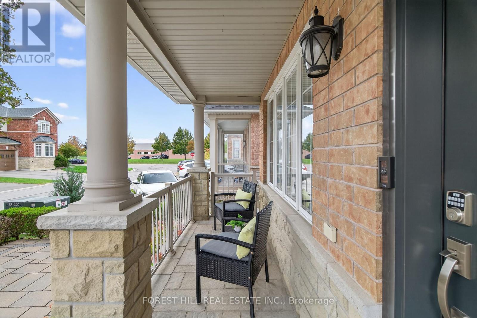 10 Mendel Crescent, Vaughan, Ontario  L4J 9B6 - Photo 3 - N12452364
