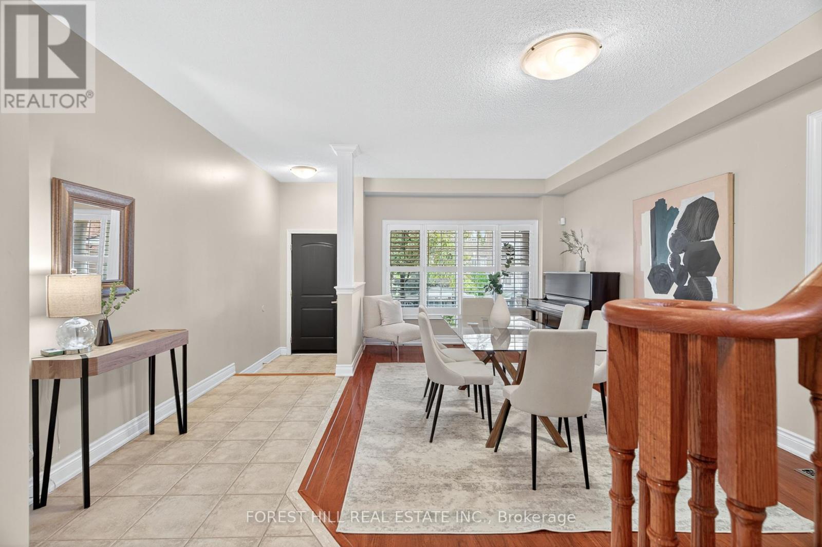 10 Mendel Crescent, Vaughan, Ontario  L4J 9B6 - Photo 5 - N12452364