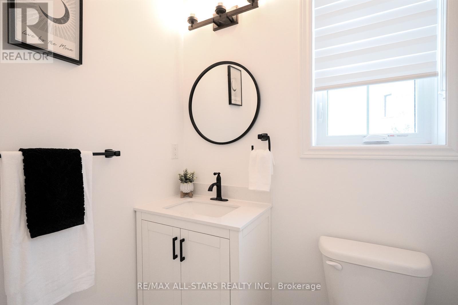 58 Boundary Boulevard, Whitchurch-Stouffville, Ontario  L4A 4W2 - Photo 22 - N12452375