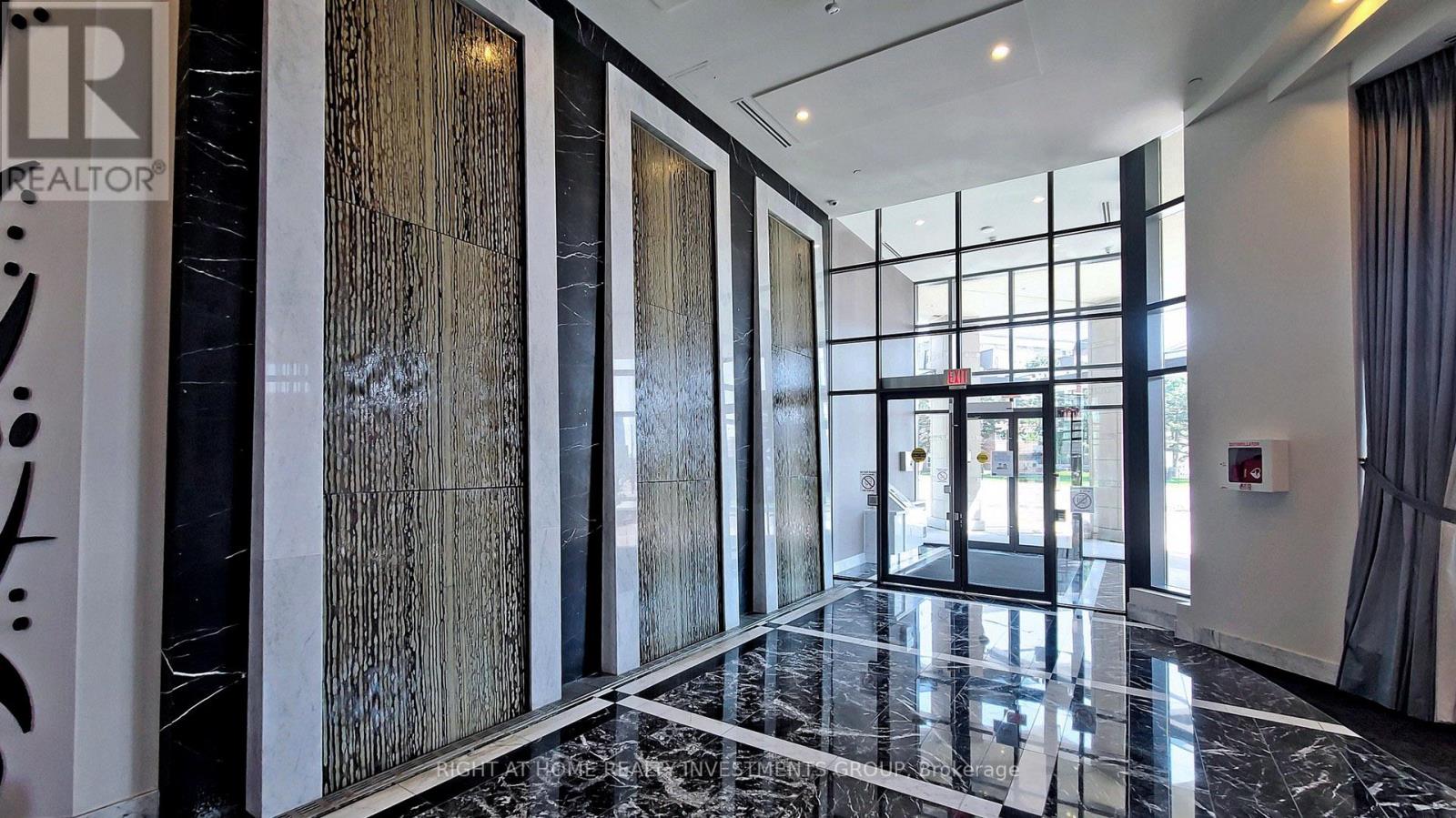430 - 7608 Yonge Street, Vaughan, Ontario  L4J 0J5 - Photo 3 - N12452395
