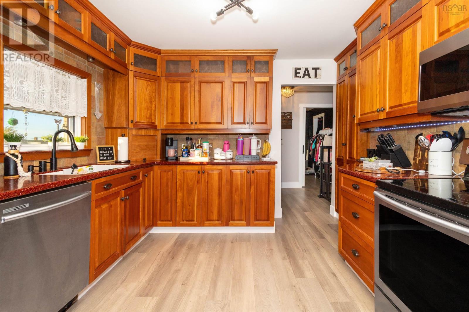657 George Street, New Waterford, Nova Scotia  B1H 4E7 - Photo 22 - 202525339