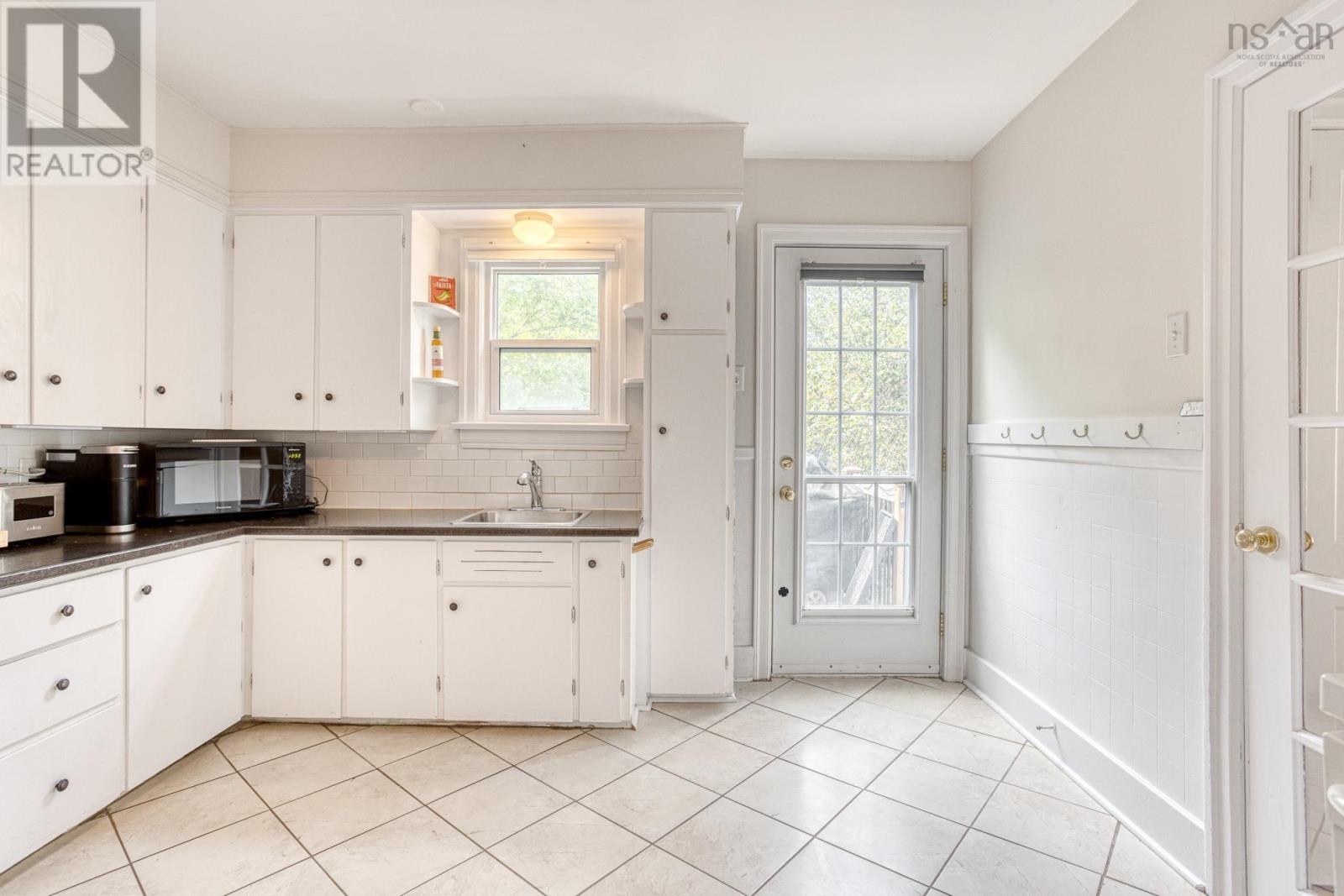 2578 Poplar Street, Halifax, Nova Scotia  B3L 2Y8 - Photo 19 - 202523031