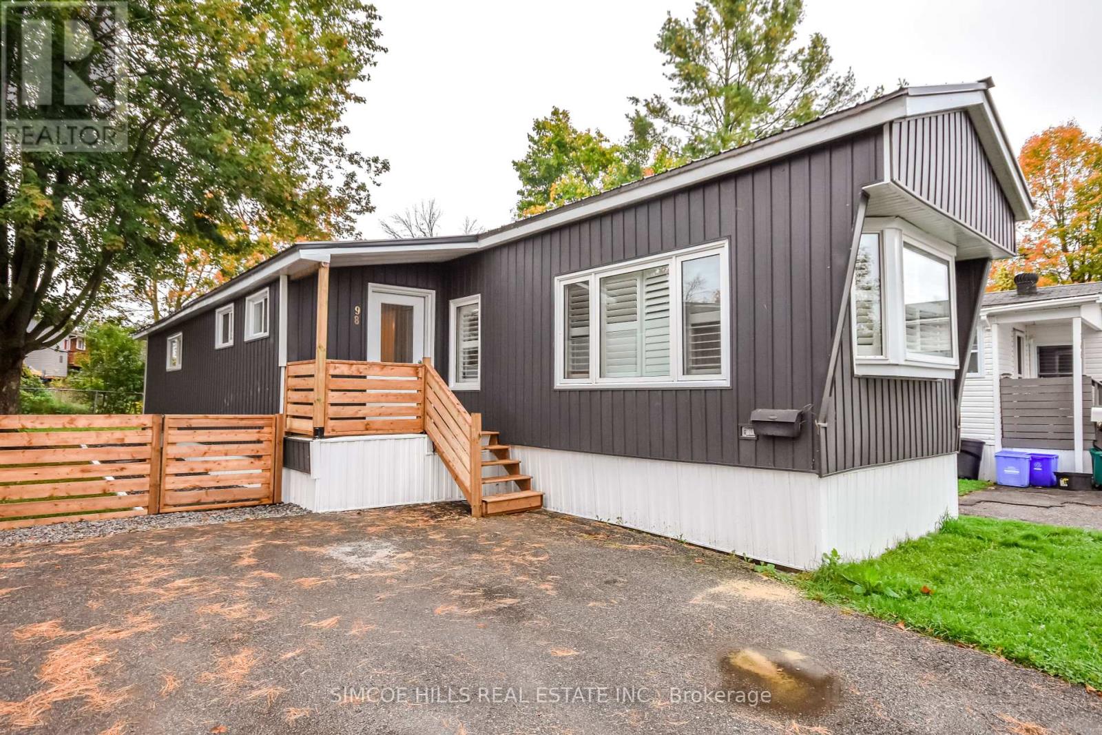 98 - 580 West Street S, Orillia, Ontario  L3V 6L8 - Photo 1 - S12452361
