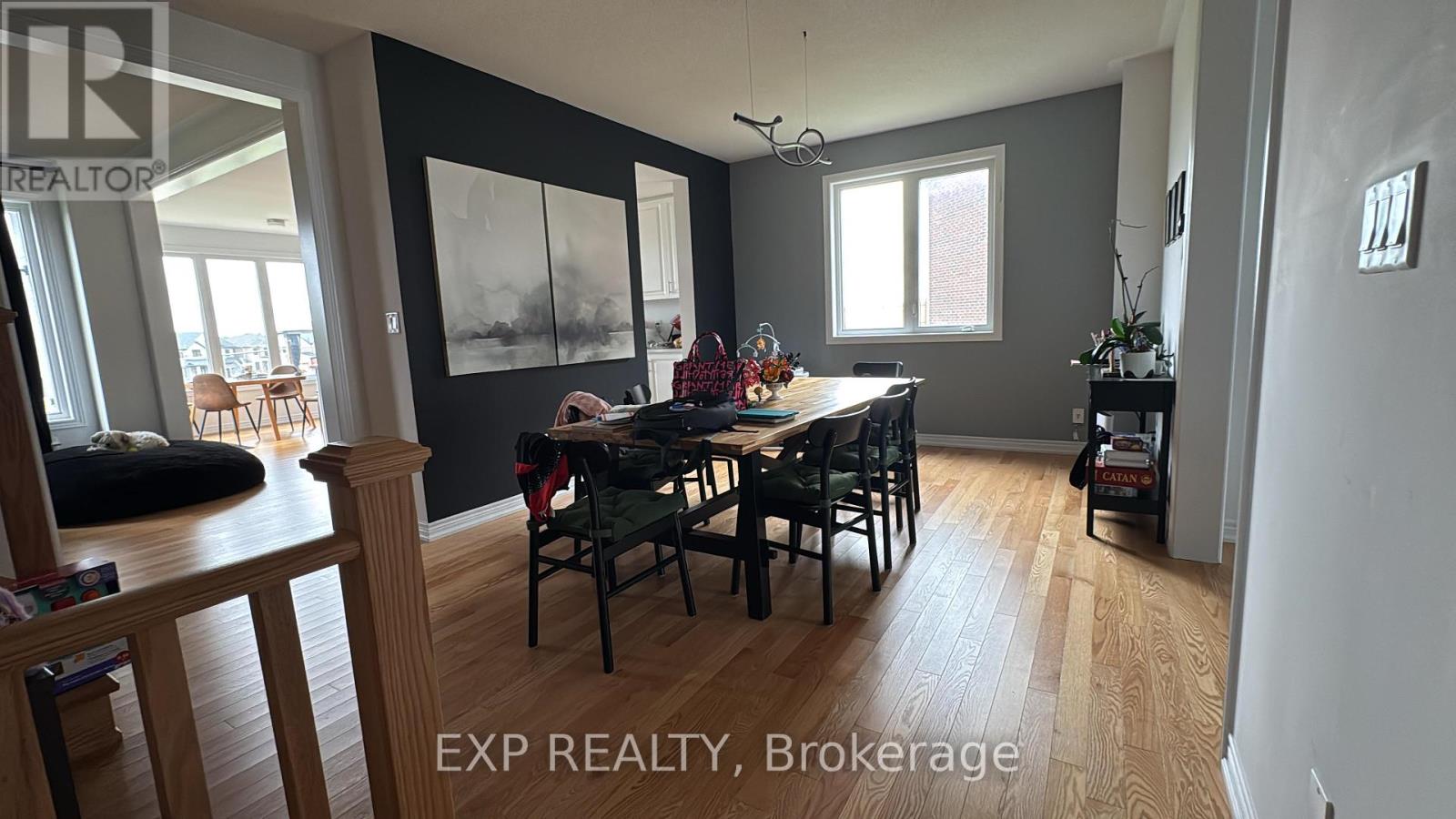 17 Abbey Crescent, Barrie, Ontario  L9J 0W9 - Photo 2 - S12452422