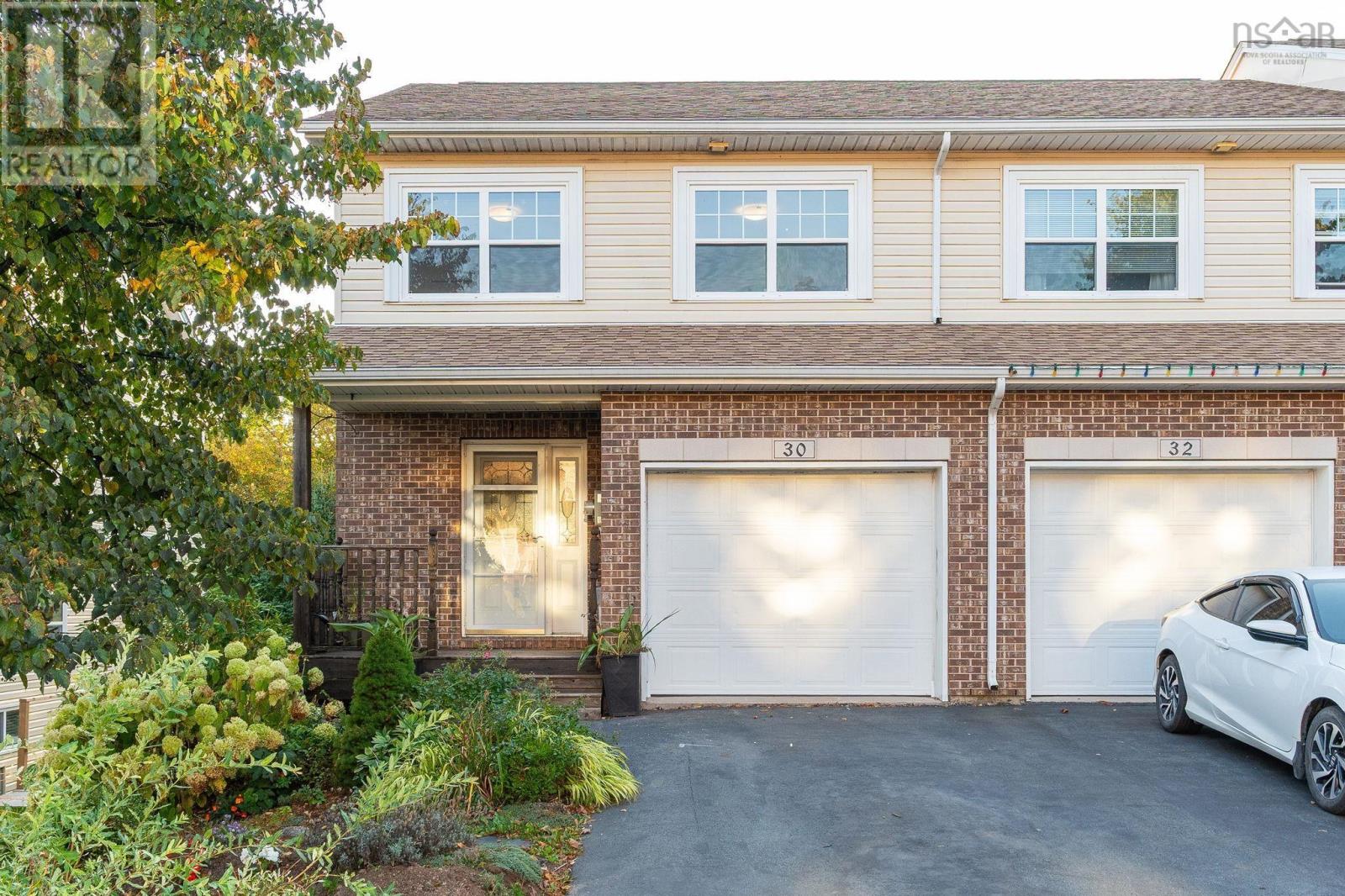 30 Collingwood Court, Dartmouth, Nova Scotia  B2W 0G4 - Photo 1 - 202525432