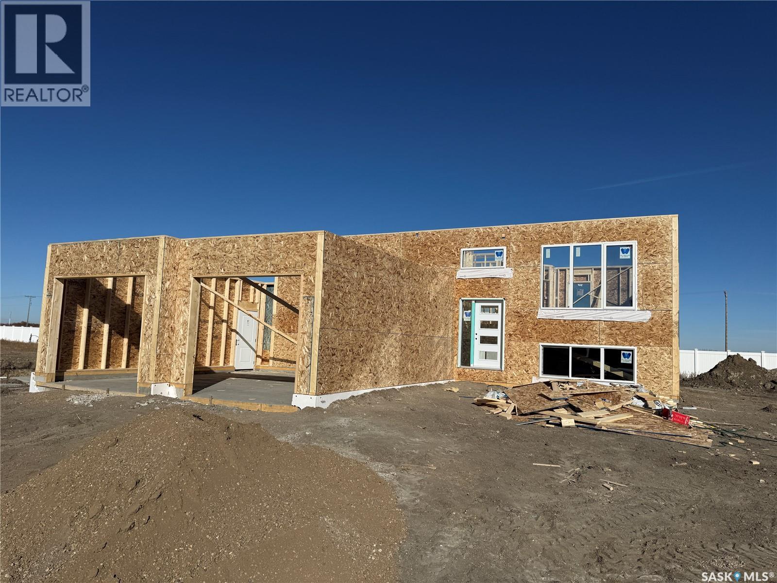 810 Ballesteros Crescent, Warman, Saskatchewan  S0K 4S4 - Photo 1 - SK020424