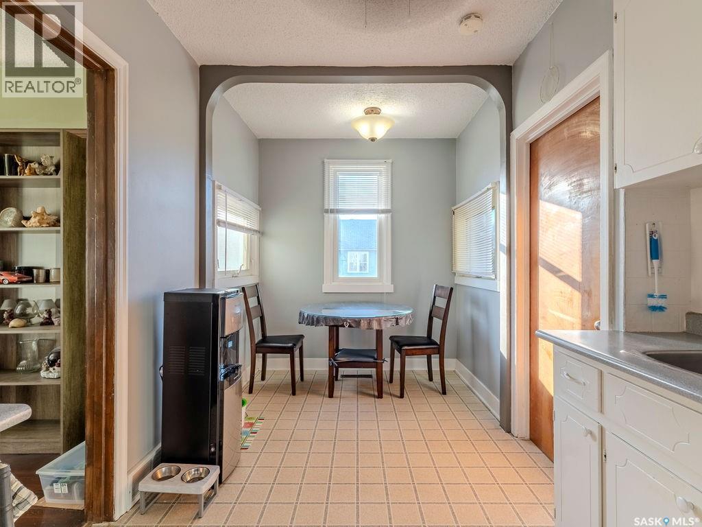 200 11th Street E, Prince Albert, Saskatchewan  S6V 1A3 - Photo 10 - SK020370