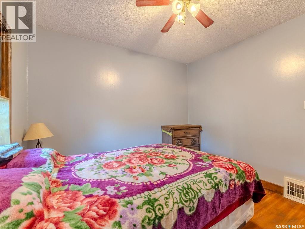 200 11th Street E, Prince Albert, Saskatchewan  S6V 1A3 - Photo 19 - SK020370