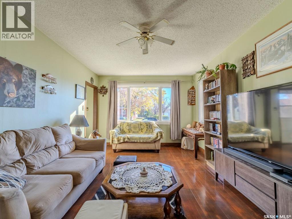 200 11th Street E, Prince Albert, Saskatchewan  S6V 1A3 - Photo 6 - SK020370