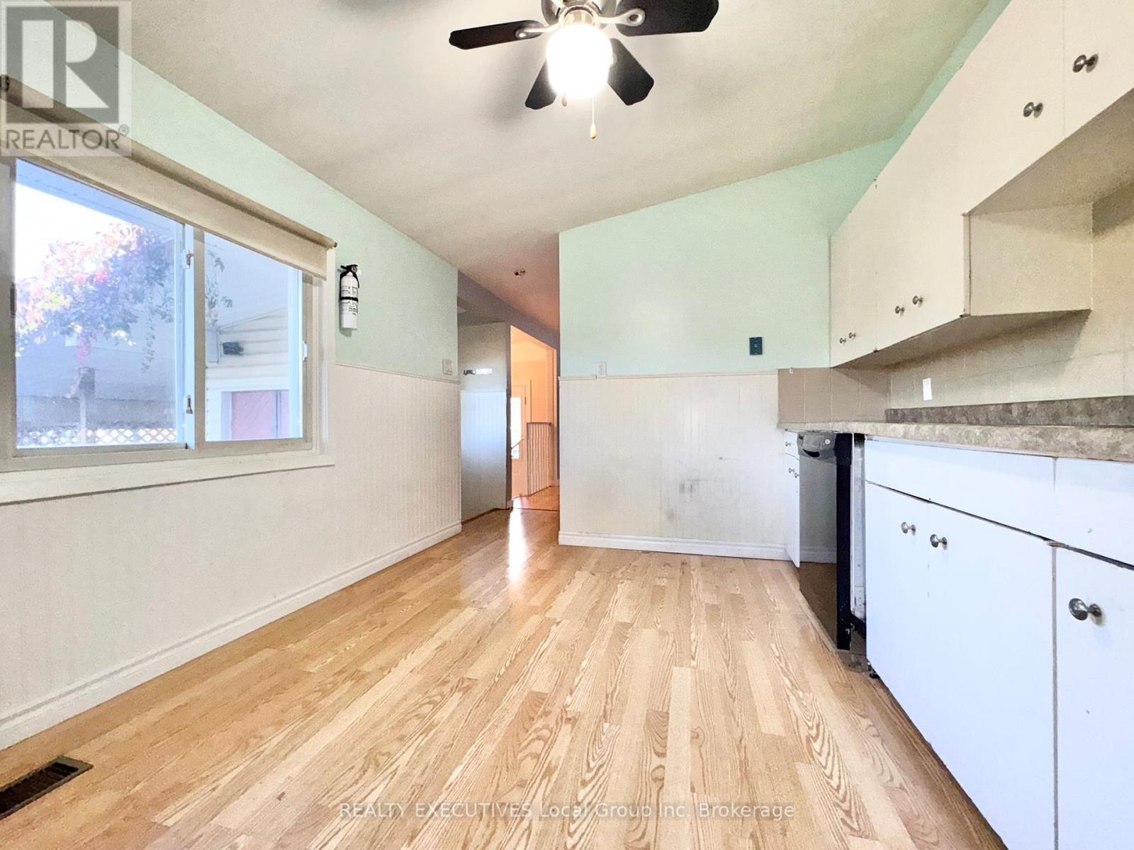 286 Leonard Street, North Bay, Ontario  P1B 5K2 - Photo 13 - X12452556