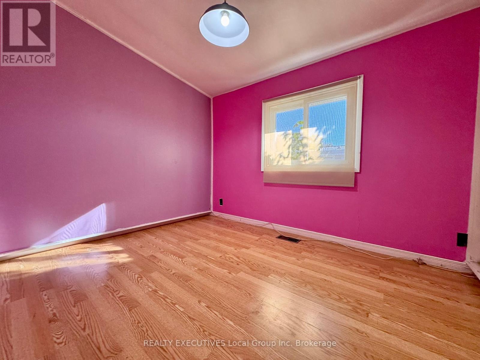 286 Leonard Street, North Bay, Ontario  P1B 5K2 - Photo 16 - X12452556