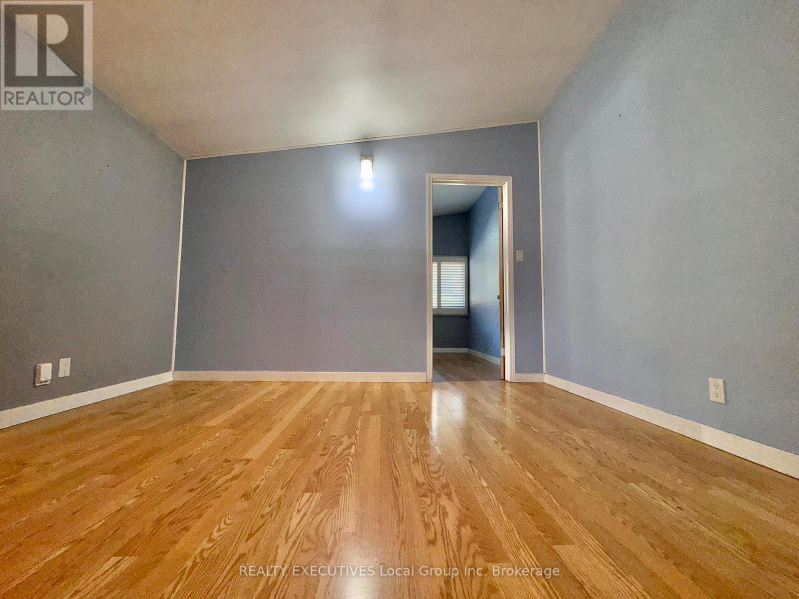 286 Leonard Street, North Bay, Ontario  P1B 5K2 - Photo 17 - X12452556