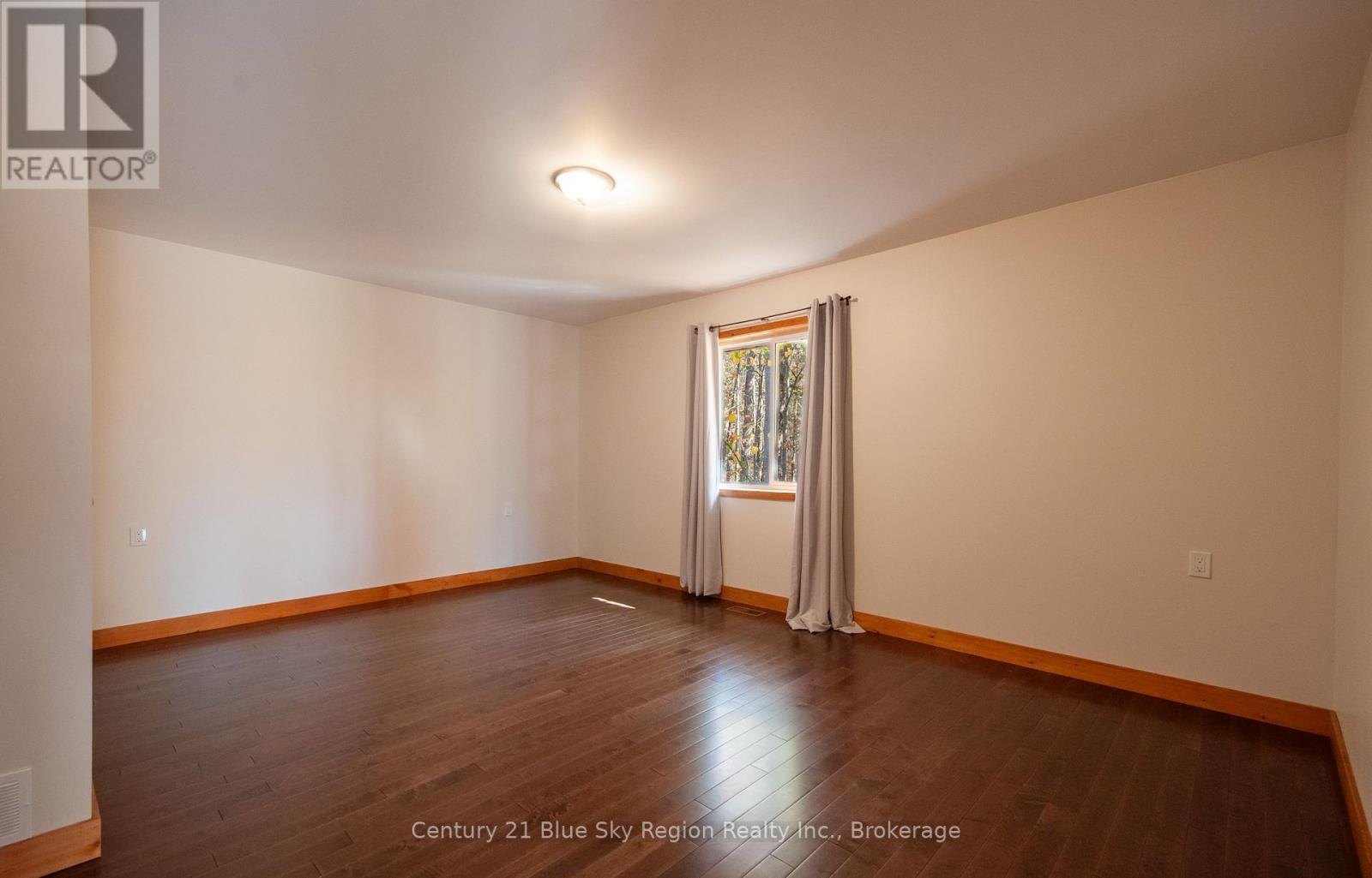 202 Yellek Trail, North Bay, Ontario  P1B 8G5 - Photo 19 - X12452557