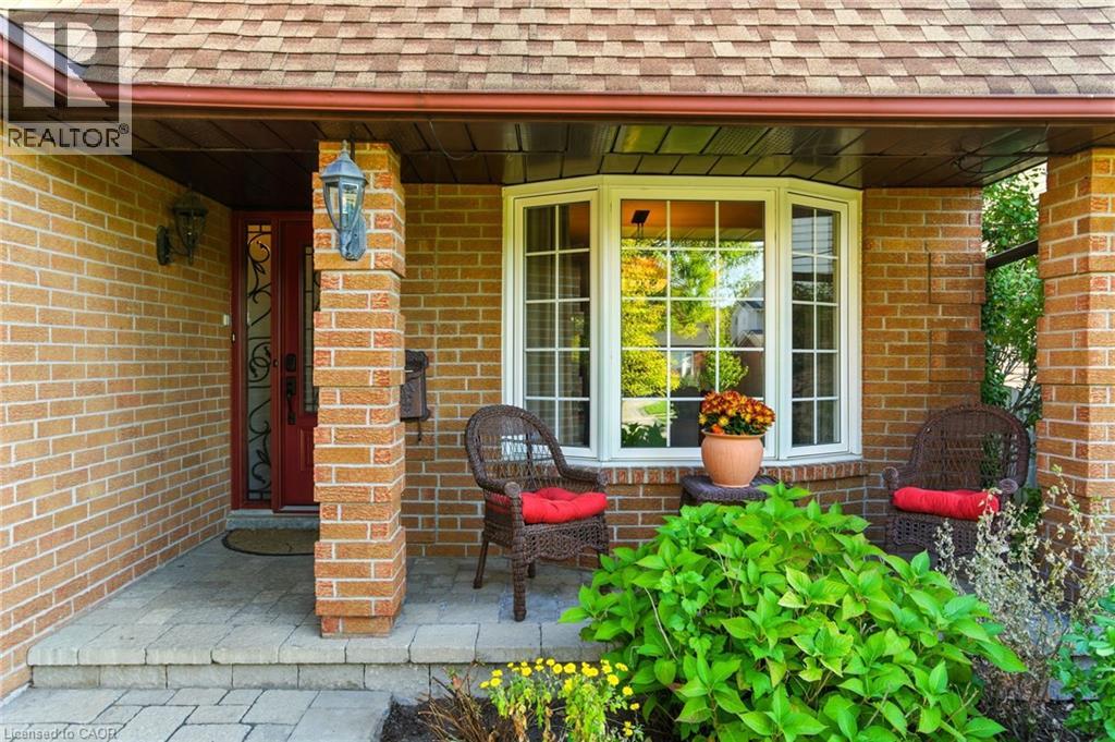 2041 Quail Valley Drive, Burlington, Ontario  L7M 2T5 - Photo 3 - 40776624