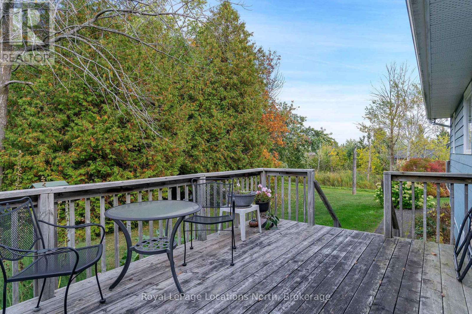 14 Sydenham Trail W, Clearview, Ontario  L0M 1H0 - Photo 11 - S12452472