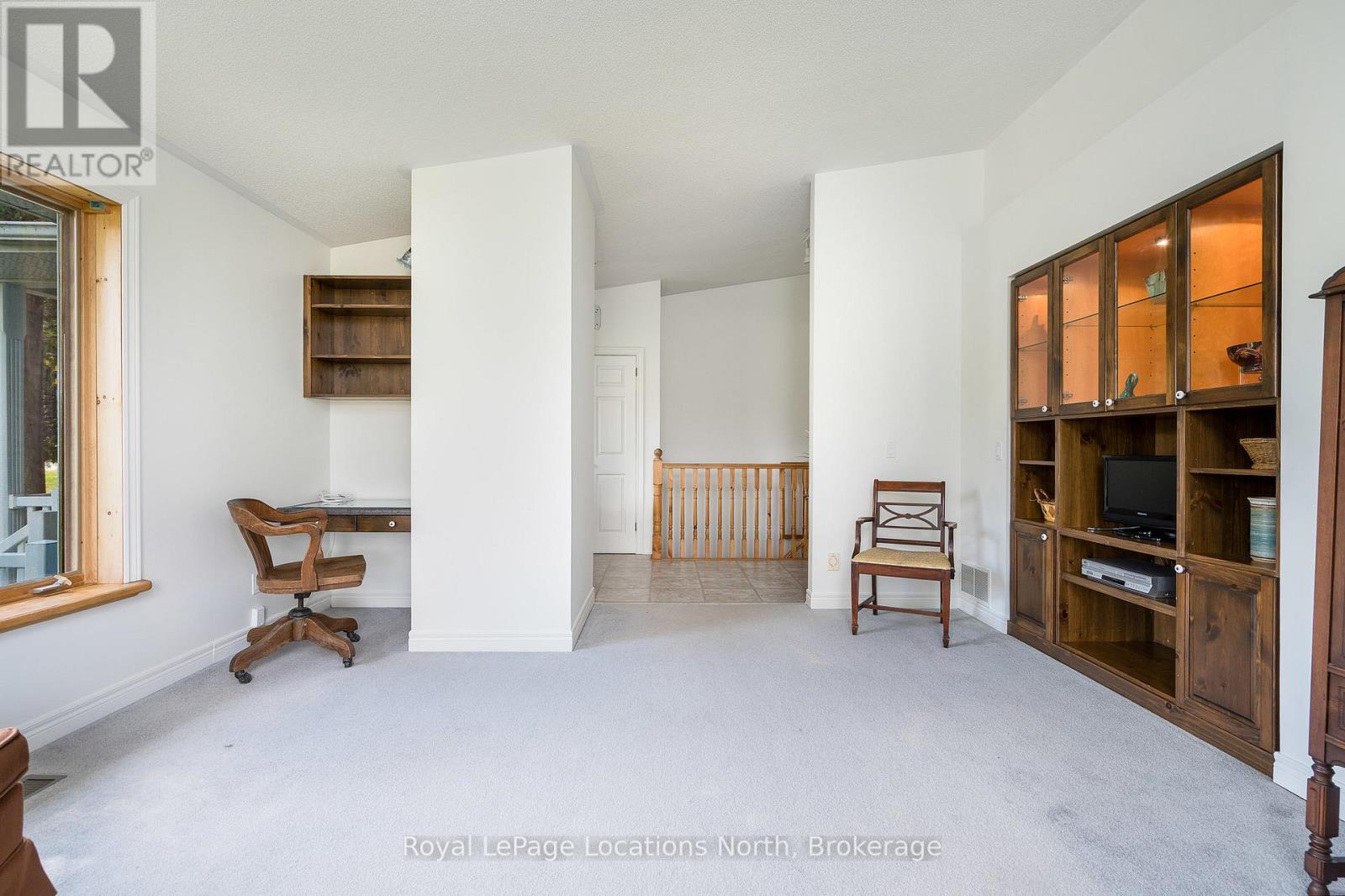 14 Sydenham Trail W, Clearview, Ontario  L0M 1H0 - Photo 22 - S12452472
