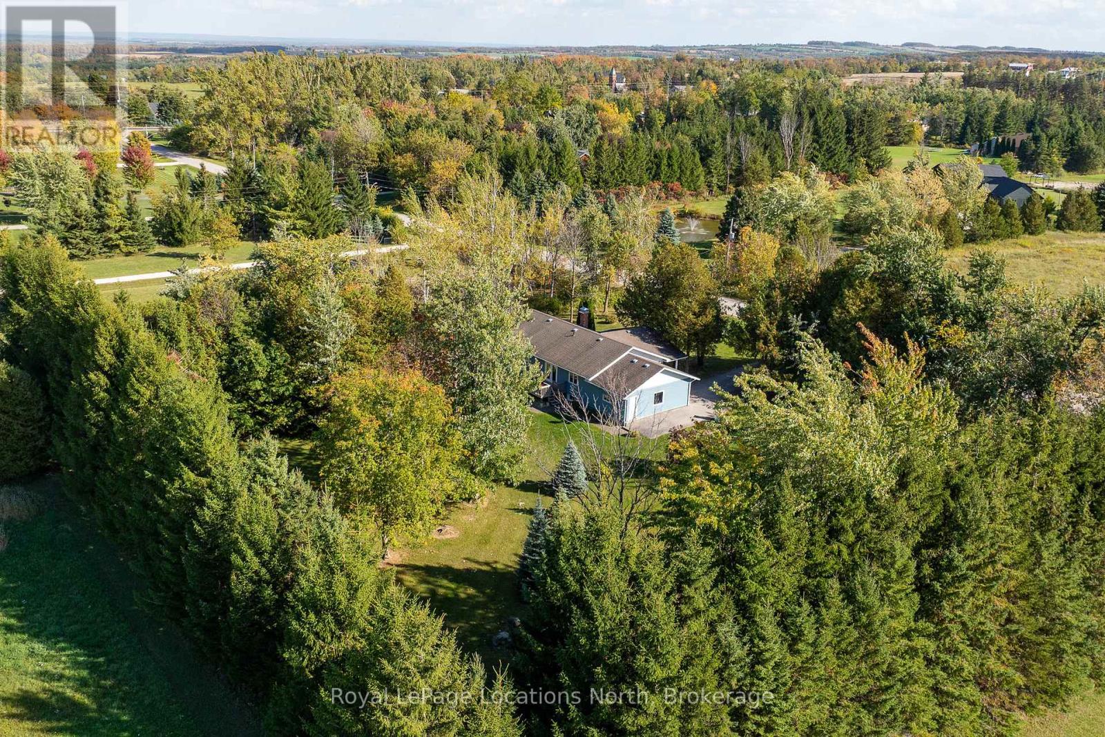 14 Sydenham Trail W, Clearview, Ontario  L0M 1H0 - Photo 44 - S12452472