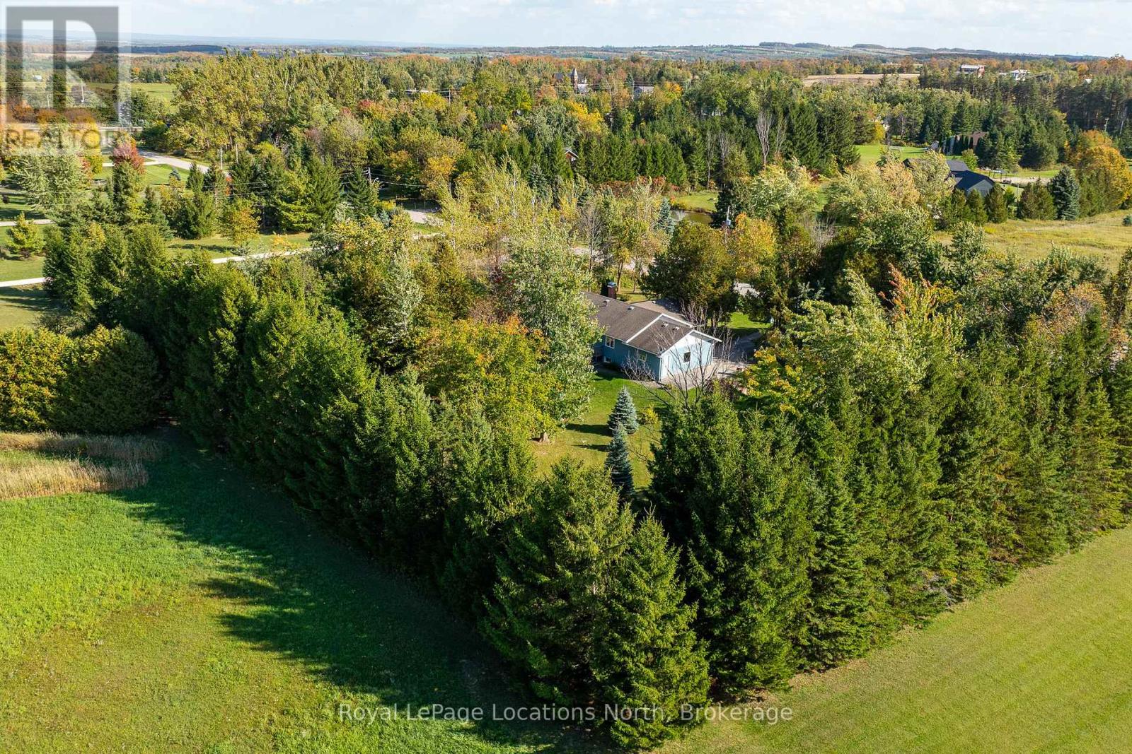 14 Sydenham Trail W, Clearview, Ontario  L0M 1H0 - Photo 45 - S12452472