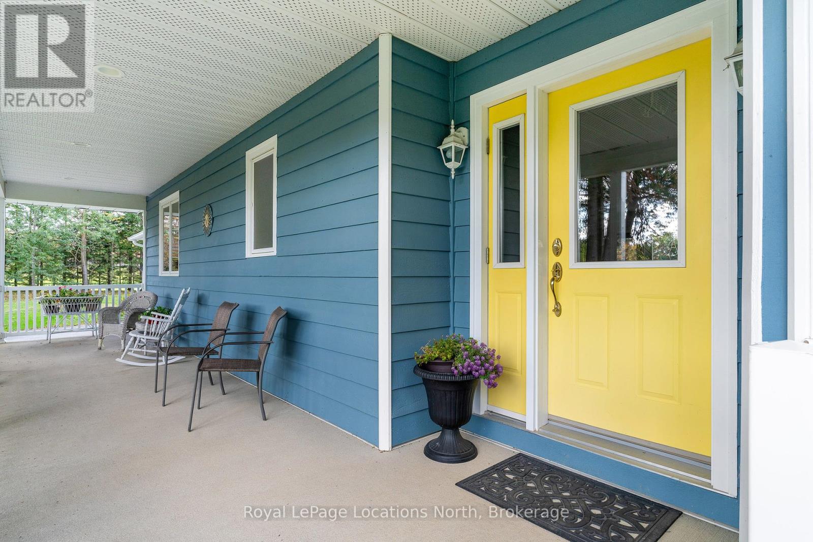 14 Sydenham Trail W, Clearview, Ontario  L0M 1H0 - Photo 7 - S12452472