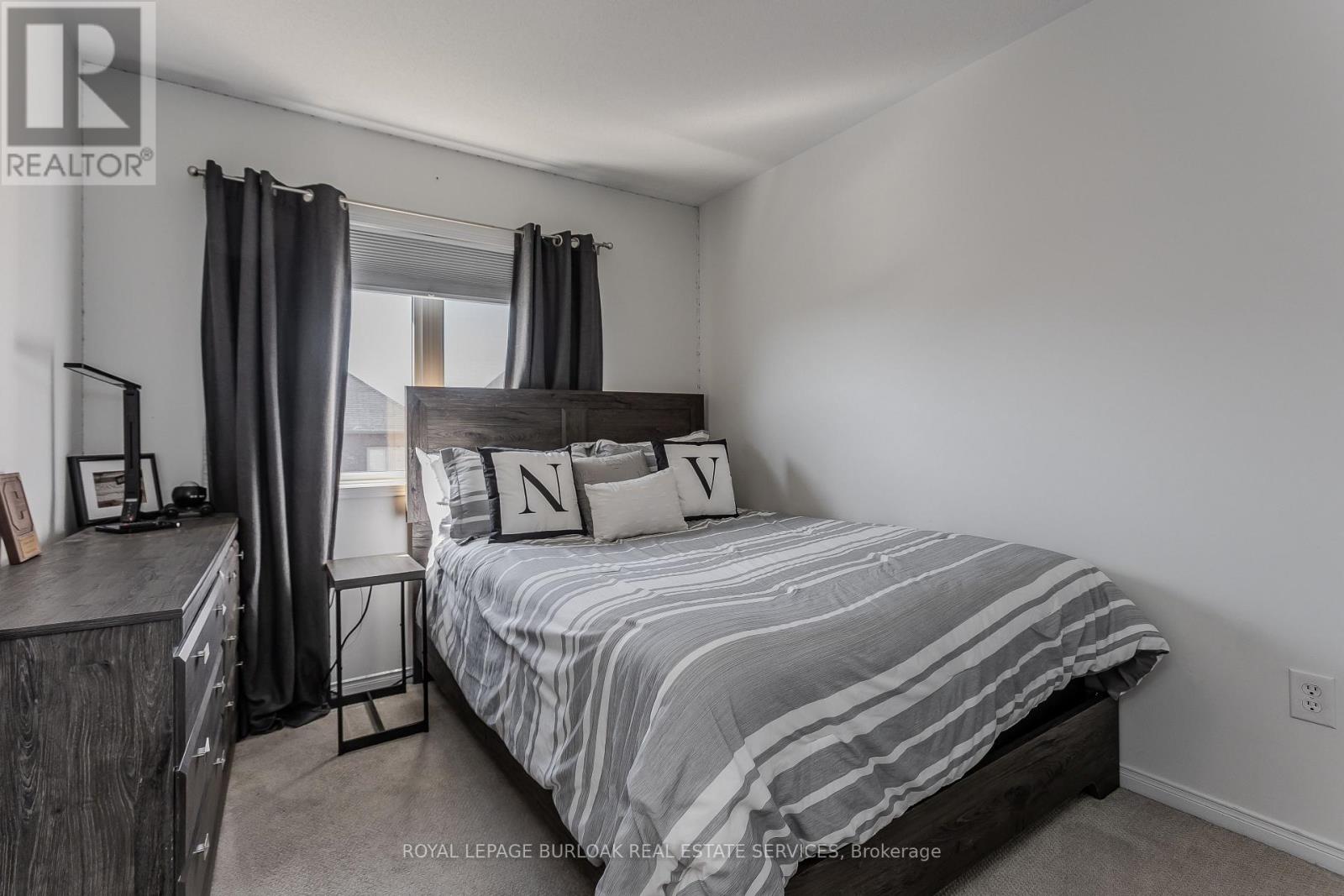 3356 Mikalda Road, Burlington, Ontario  L7M 0K9 - Photo 21 - W12452362